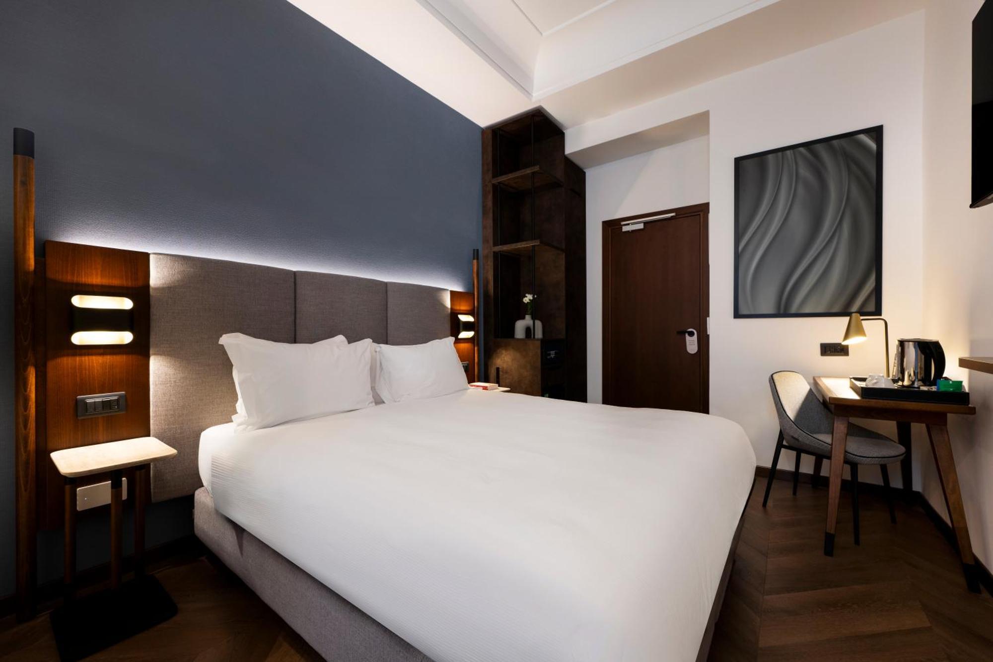 Boutique Hotel Piedra Rome City Centre Exterior photo